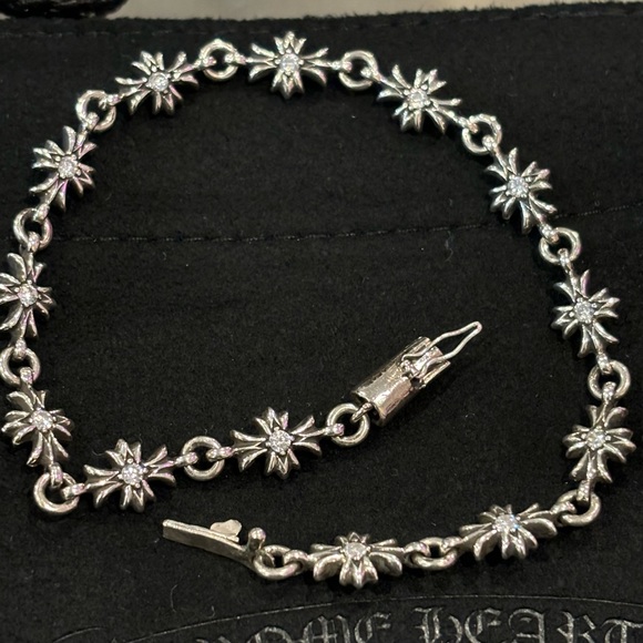 Chrome hearts tiny e bracelet with white sapphires - Picture 2 of 13